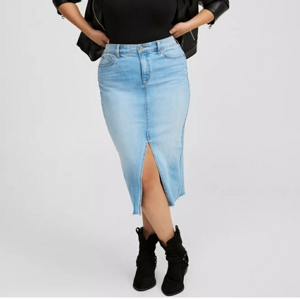 Torrid NWT 22 Midi Denim Front Slit Skirt Light Blue Denim Pencil Skirt - Picture 3 of 14
